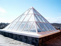 Светопрозрачные крыши и навесы купол пирамида зенитные фонари в Казахстане